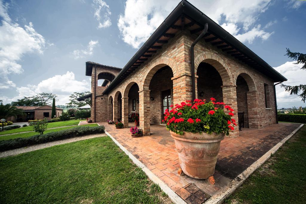 Agriturismo Sanguineto Acquaviva  Екстериор снимка