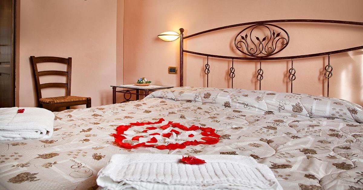 Agriturismo Sanguineto Acquaviva  Екстериор снимка